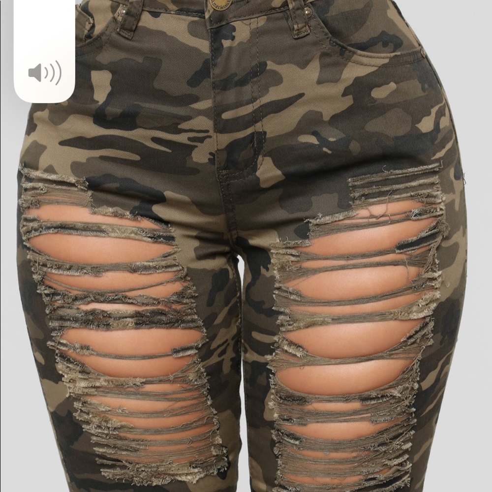 Fashion Nova Wave Crasher Bermuda Shorts-Camo
